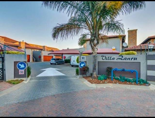 3 BEDROOM TOWNHOUSE FOR SALE IN GLEN MARAIS